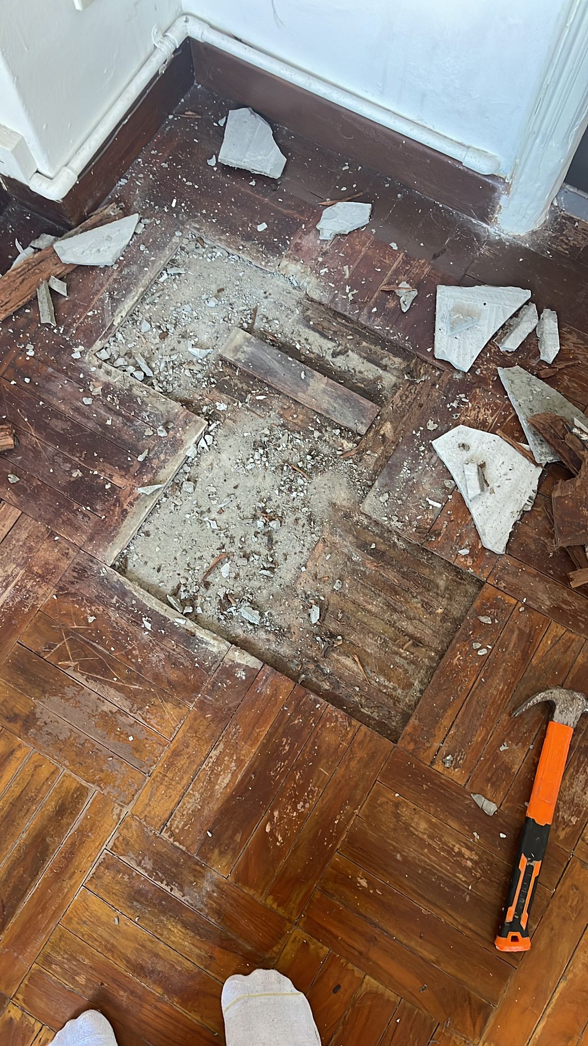 Expert Guide to Damaged Wooden Floor Repair Services in Singapore
